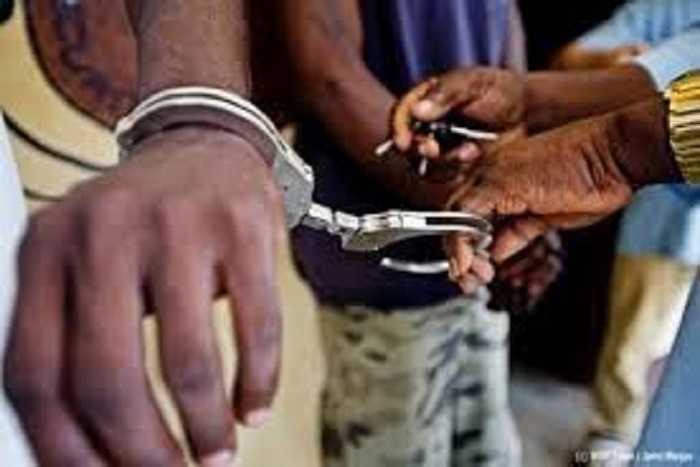 Dakar : Trois Individus Arrêtés pour Falsification de Documents Administratifs au Profit d&rsquo;Étrangers