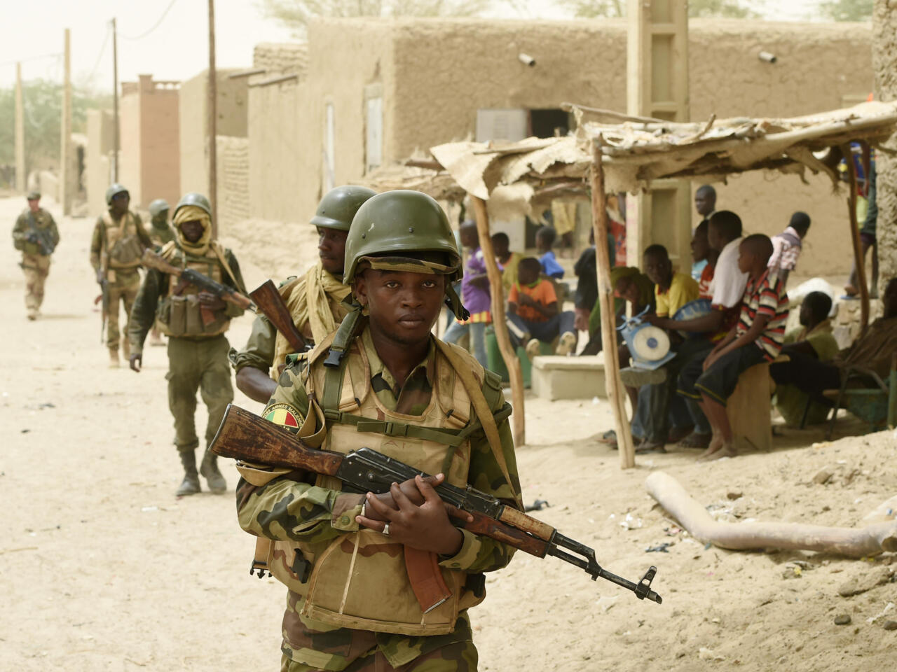 Mali : attaques terroristes coordonnées contre les FAMa à Ségou, Nioro et Kayes – riposte militaire et mobilisation citoyenne