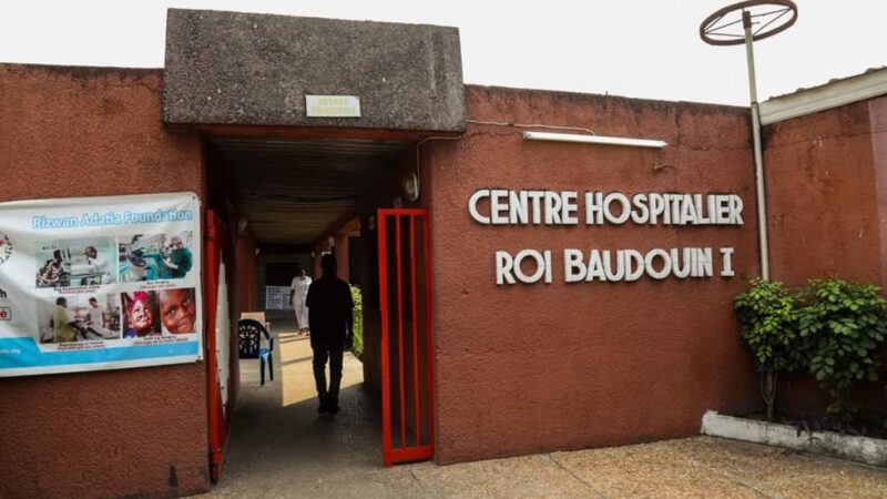 Détournement de 35 millions FCFA : mariée le matin, inculpée le soir… la journée choc d’une caissière de l’hôpital Roi Baudouin